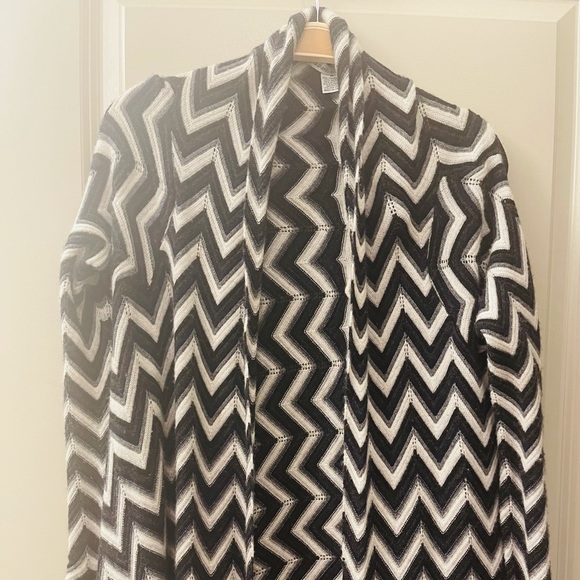 Autumn Cashmere Striped Cardigan Black & White in Size Medium - Picture 3 of 7